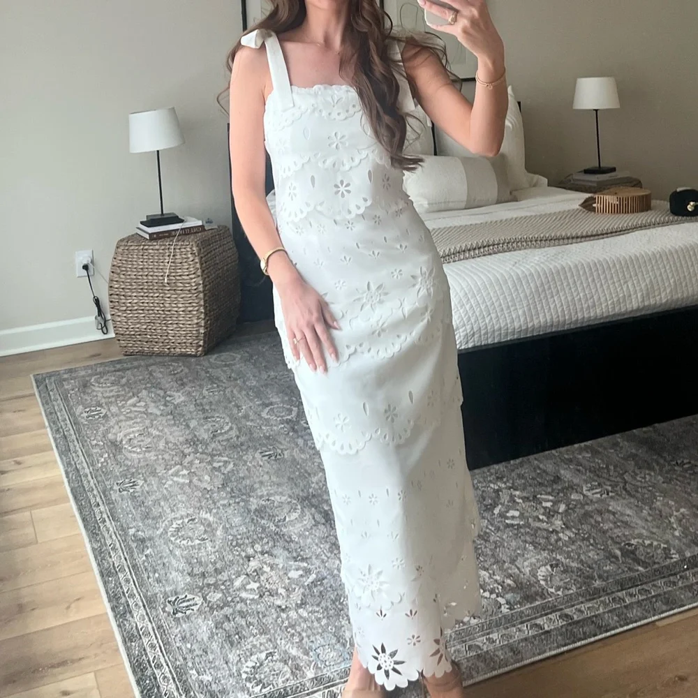 Petal & Pup White Floral Midi Dress - Picture 1 of 1